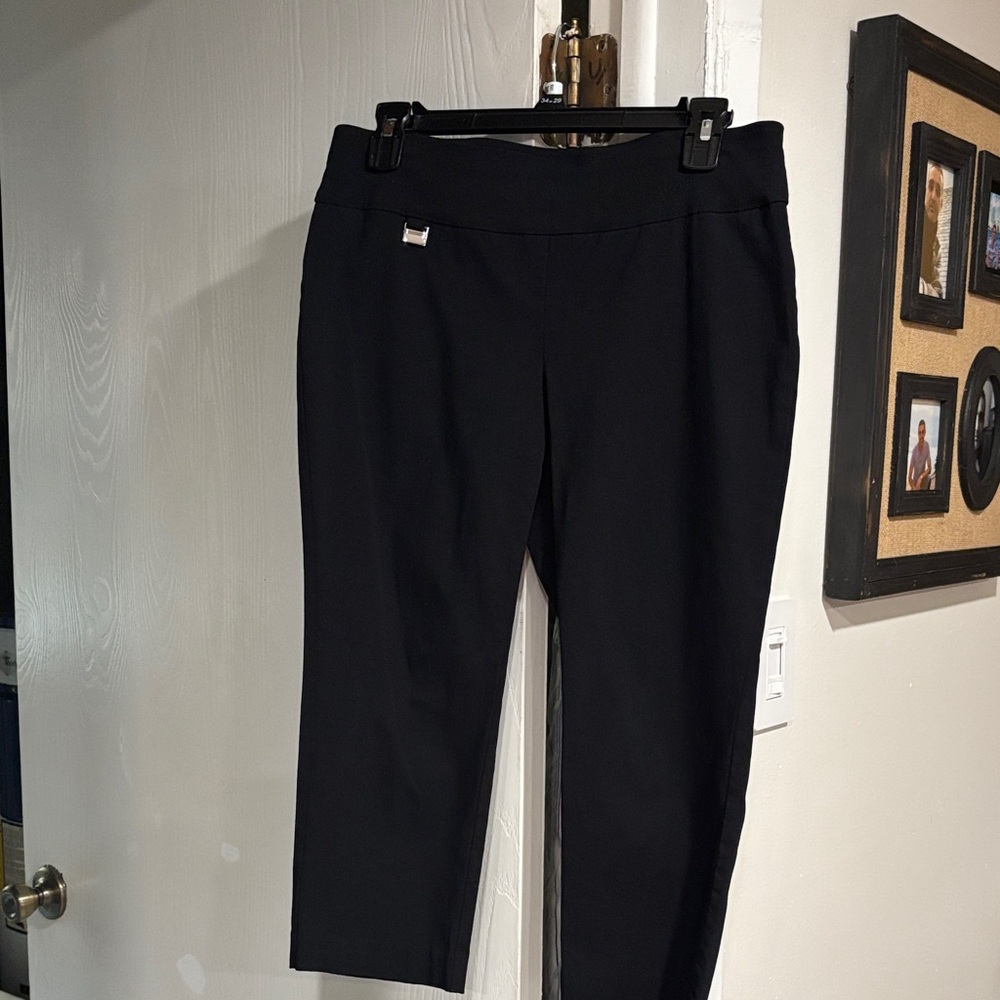 Alfani Elegant Black Women's Tummy control Capri pants